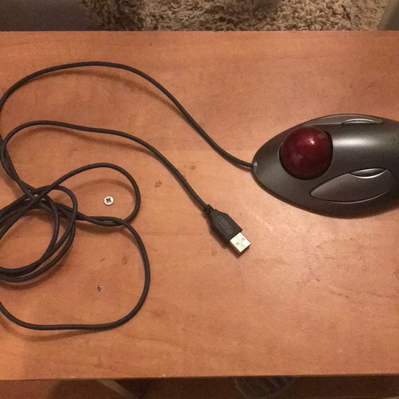 Original wired Logitech mouse - Picture 3 of 4